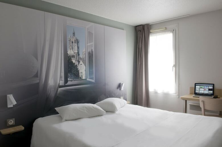 Hotel B&B H�tel Saint-quentin