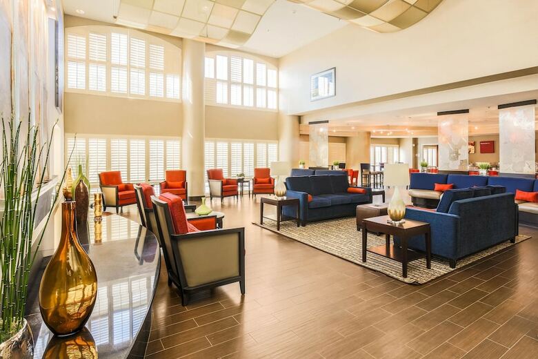 Hotel Comfort Suites Dallas Fort Worth Near Grapevine
