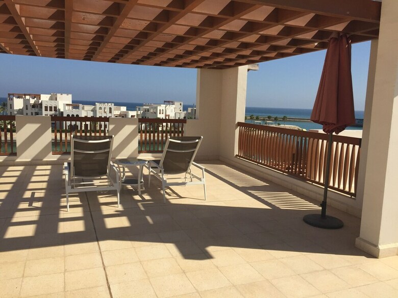 Le Sifah Resort Apartments