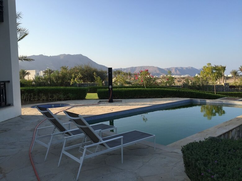 Le Sifah Resort Apartments