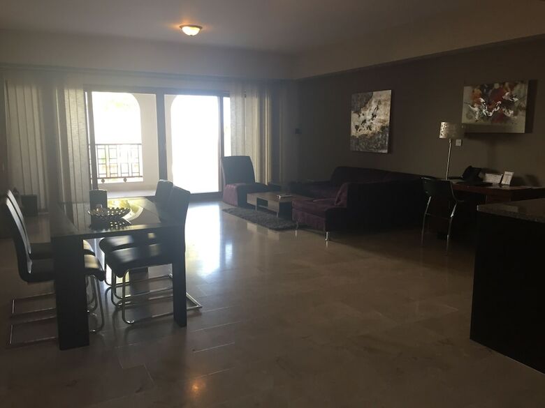 Le Sifah Resort Apartments