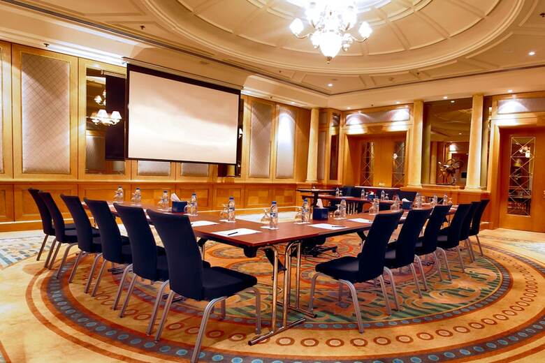 Hotel Al Ain Rotana