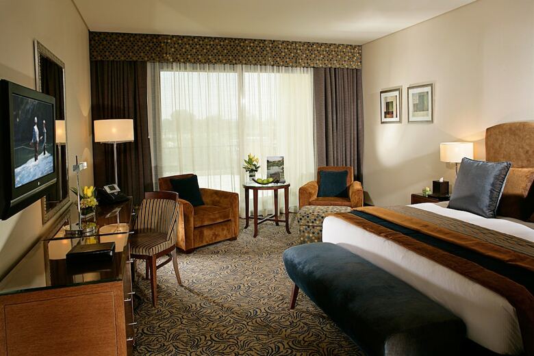 Hotel Al Ain Rotana