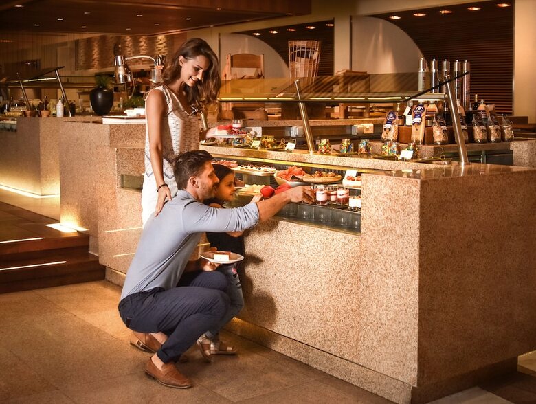 Hotel Al Ain Rotana