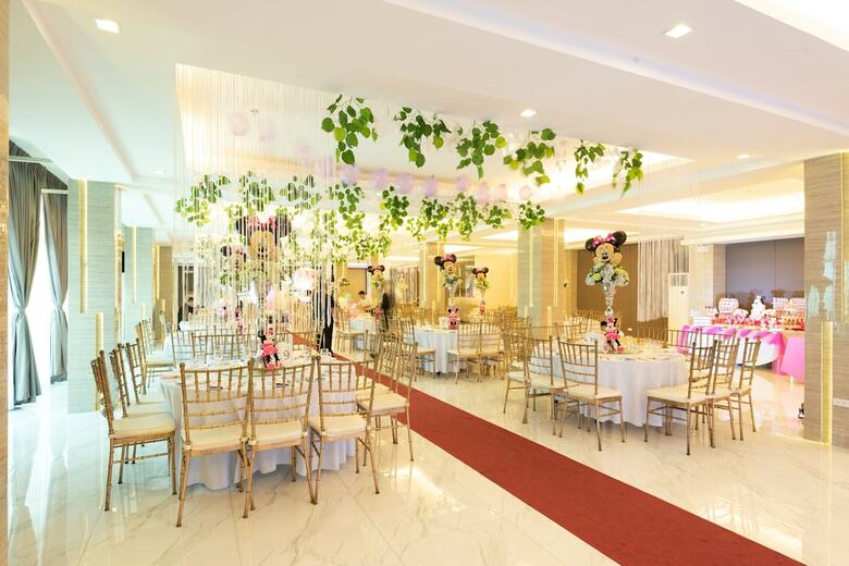 Lenox Hotel