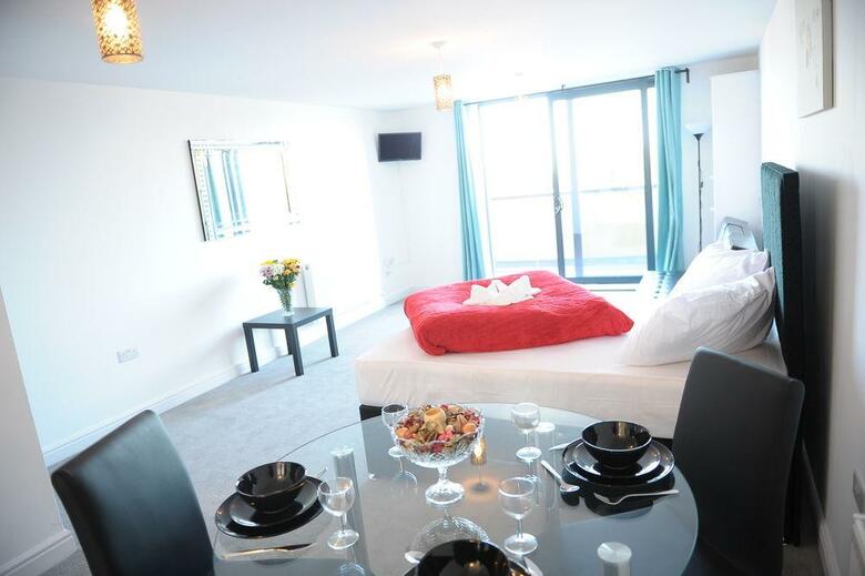 Hotel Canary Heights