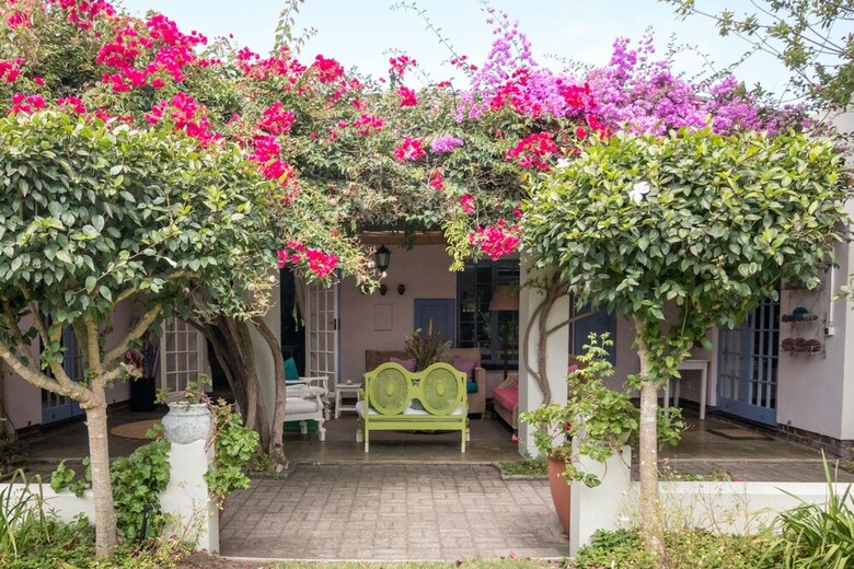 Bed & Breakfast Cornerway House