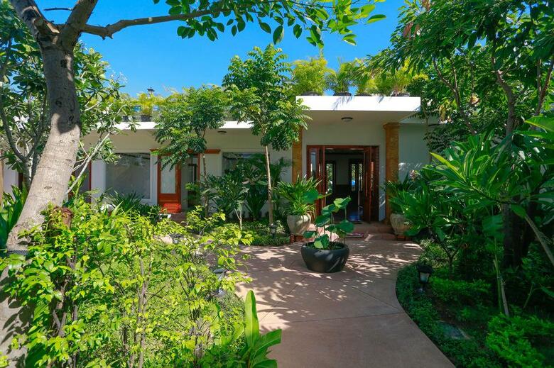 Hotel The Moon Residence & Spa