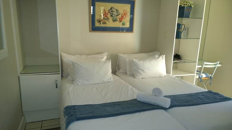 Bed & Breakfast Conifer Beach House