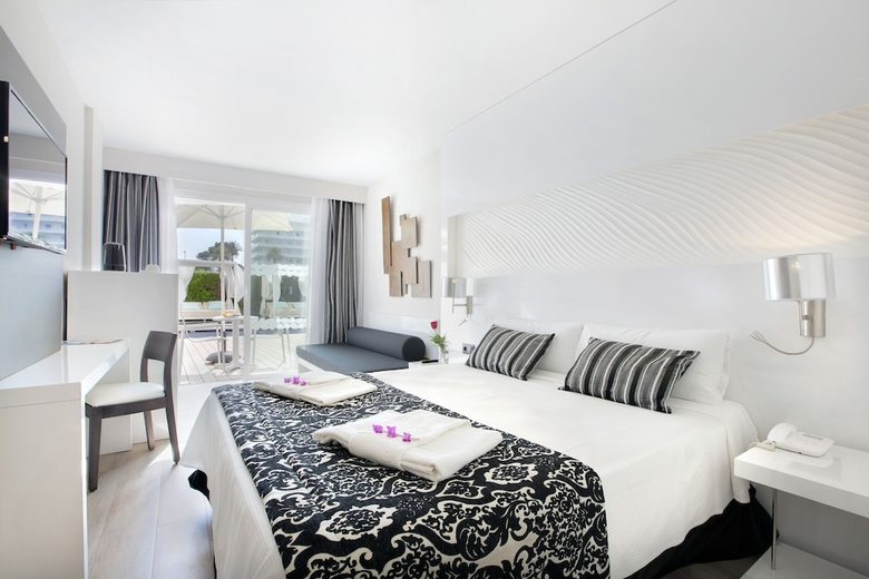 Mar Hotels Playa de Muro Suites - All Inclusive