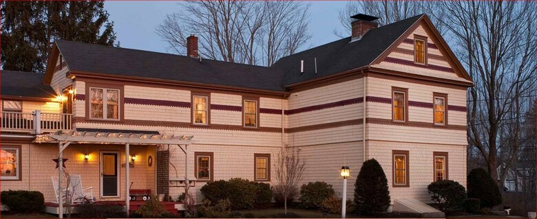 1802 House Bed And Breakfast