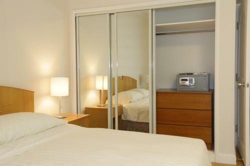 Beijing Lido Place Apartment
