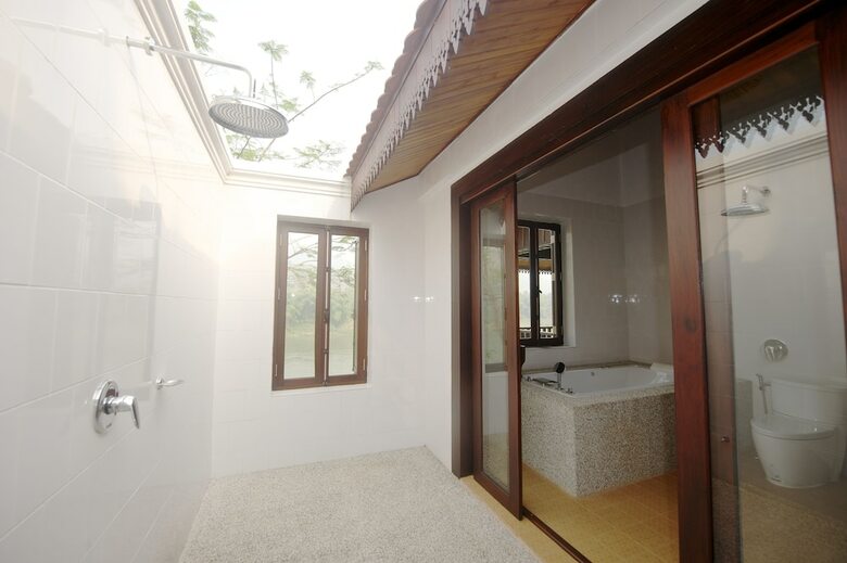 Nam Ou Riverside Hotel & Resort