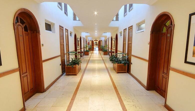 Sovereign Hotel