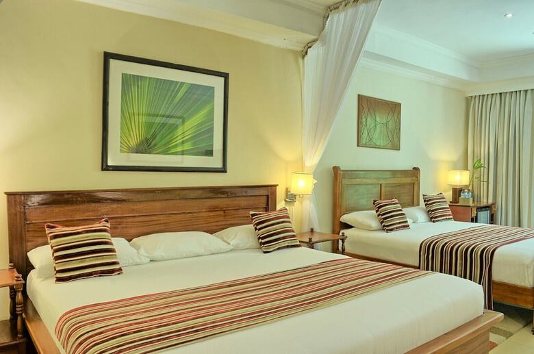 Sovereign Hotel