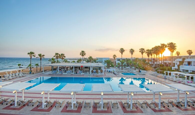 Dome Beach Hotel And Resort