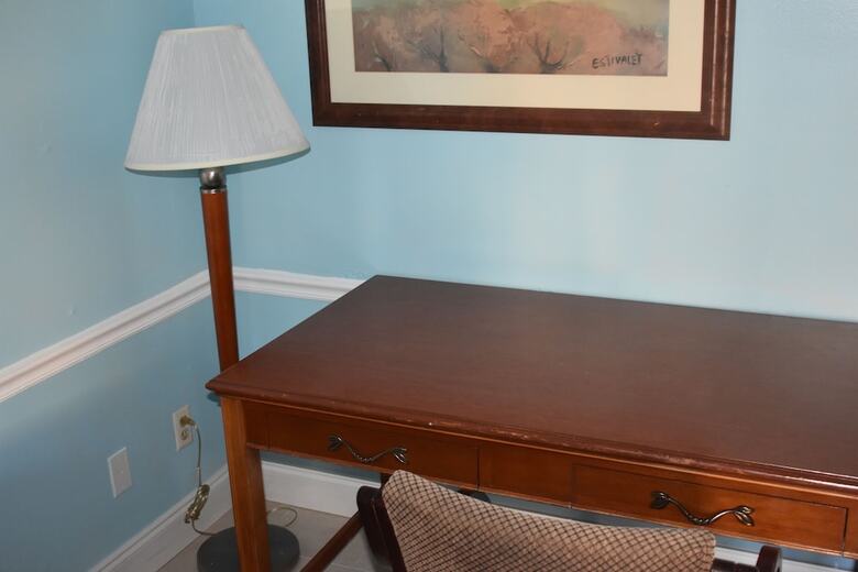 Hotel Guest Cottage And Suites