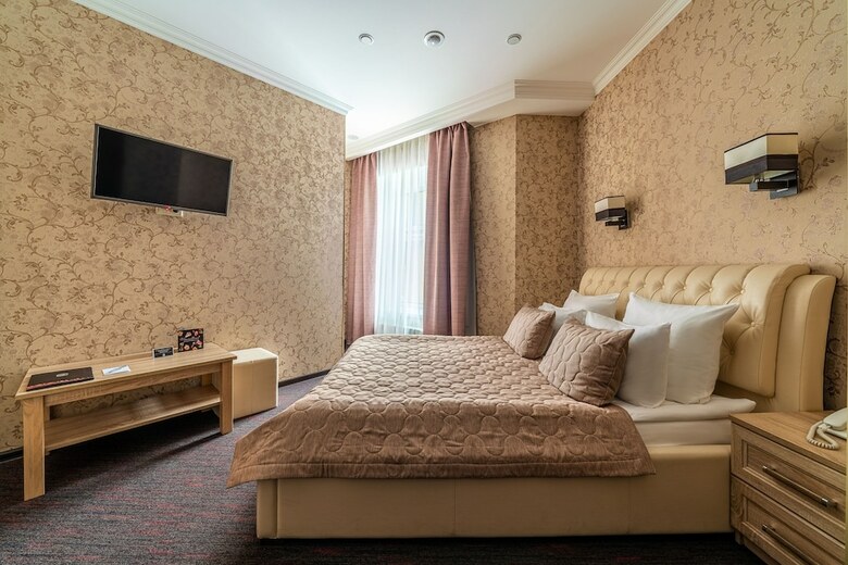 Kravt Hotel