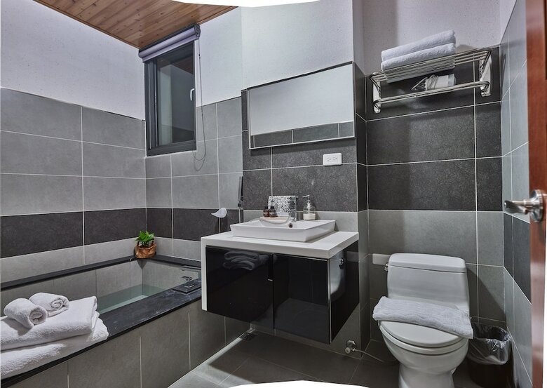 Bed & Breakfast East Runnel Villa Young
