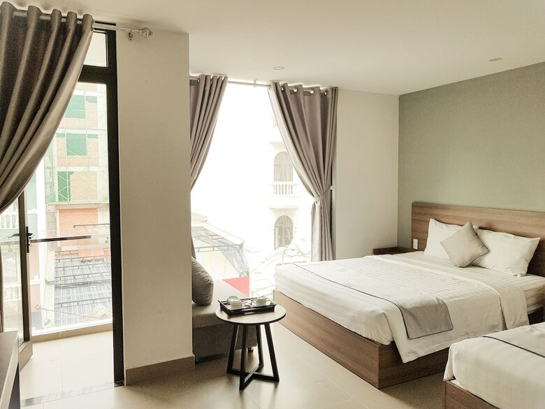An Hoi Canary Hotel