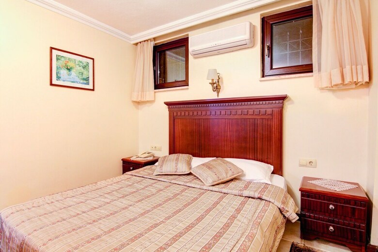 Hotel Alya