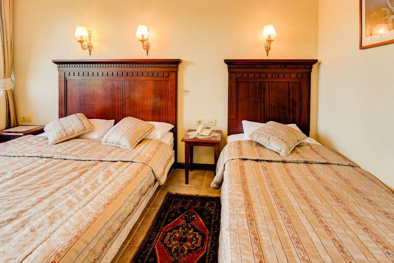 Hotel Alya