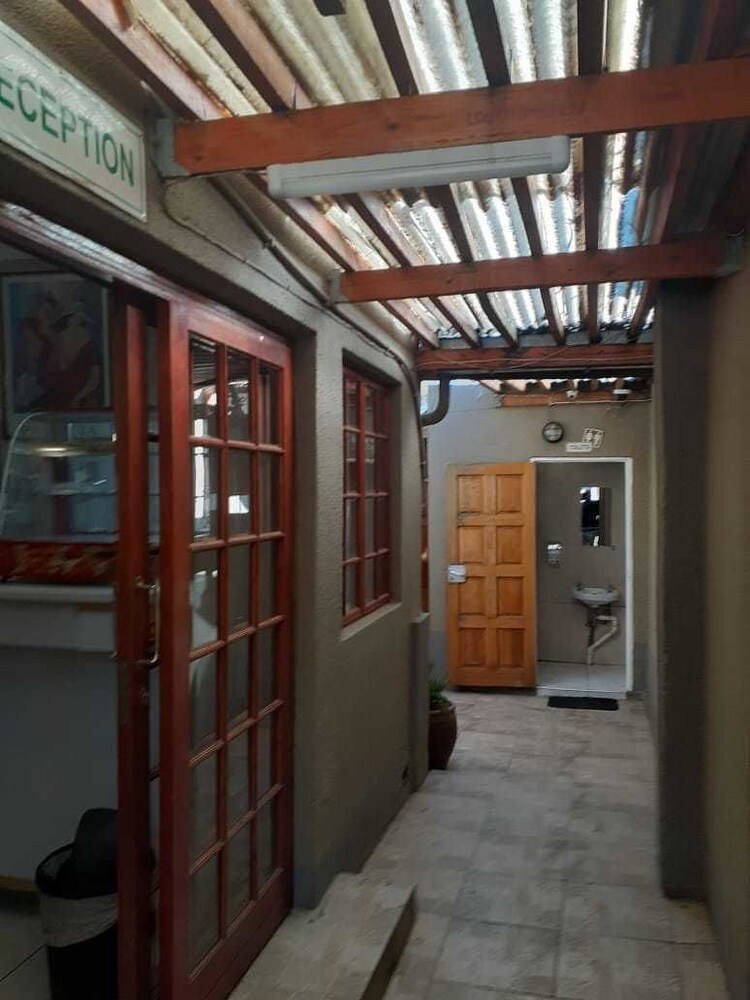 Hotel de Lambert Guesthouse