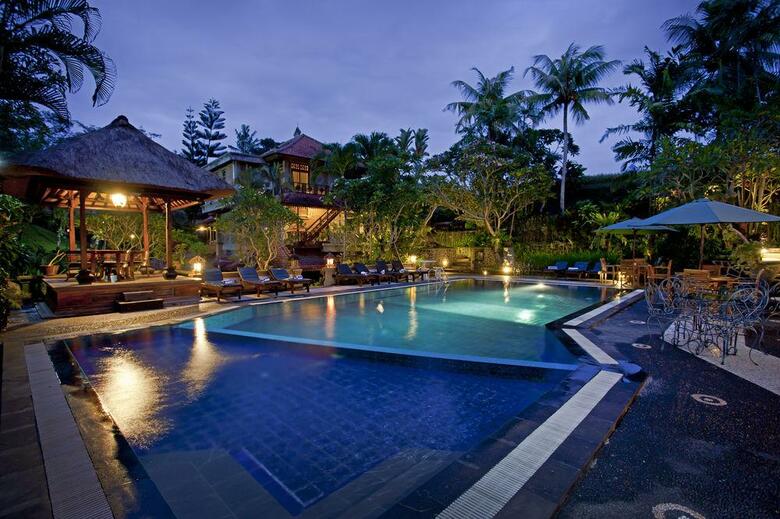 Hotel Artini 2 Cottages