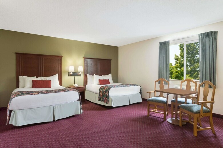 Hotel Ramada By Wyndham Bozeman
