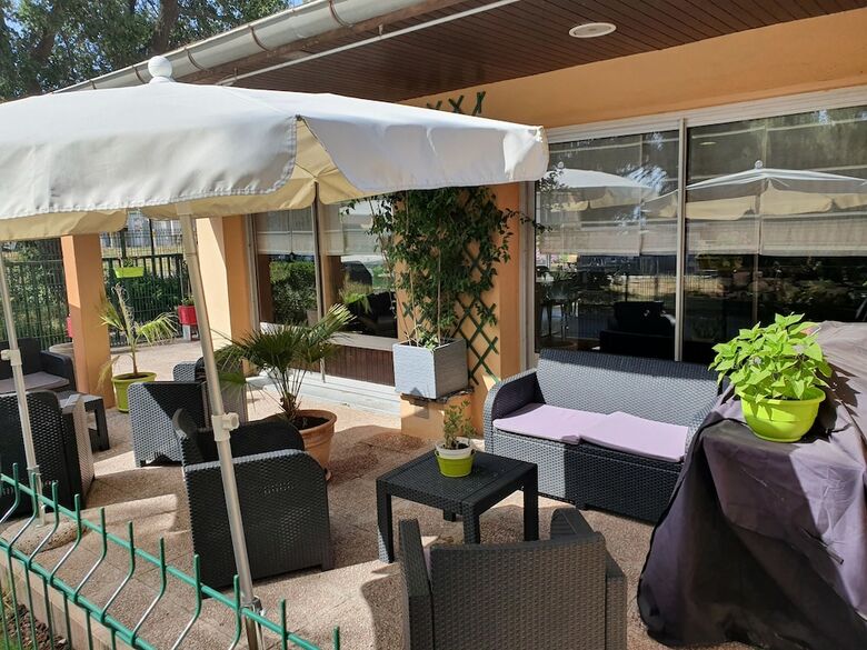 Hotel Kyriad Direct Marseille Ouest - Martigues