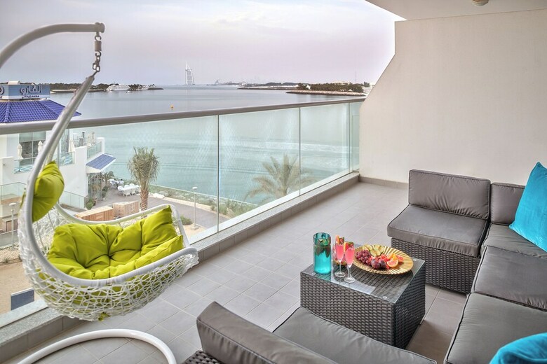 Luxury Staycation - Azure Residences