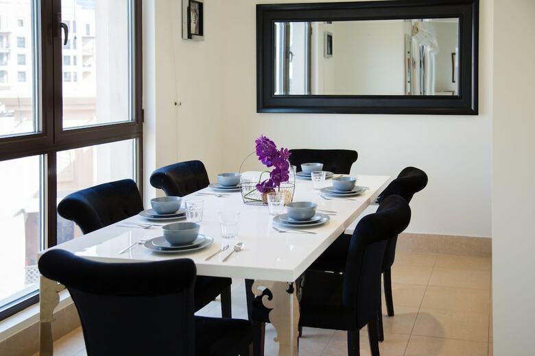 Higuests Vacation Homes - Zanzabeel