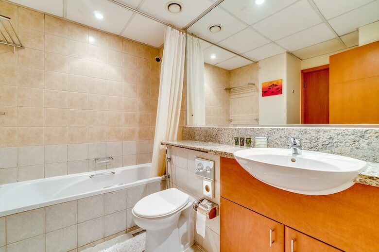 Short Booking - 1 Bdr Apartment Greens
