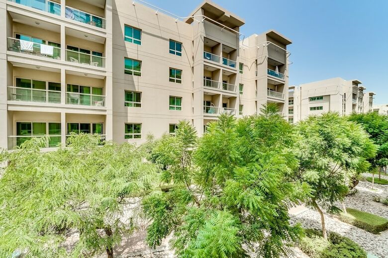 Short Booking - 1 Bdr Apartment Greens