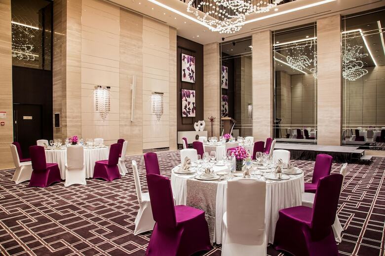 Steigenberger Hotel Downtown Dubai