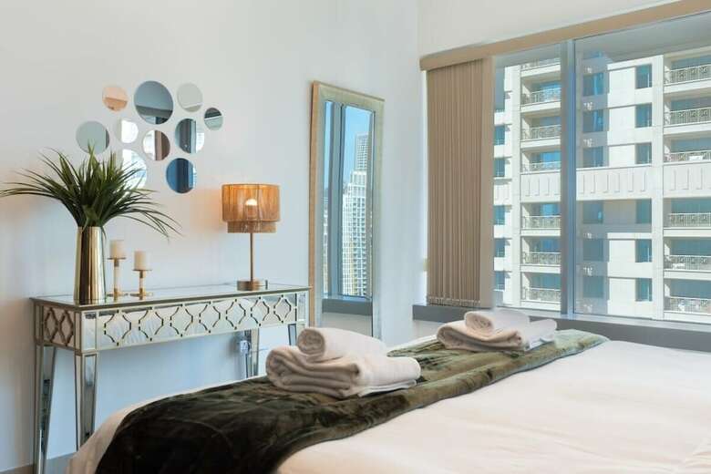 Incredible Apartment With Balcony - Fits 4