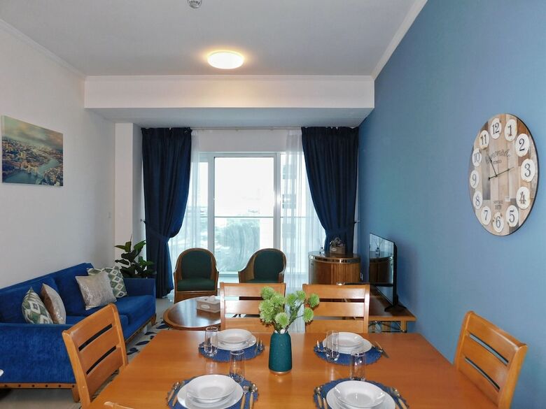 Apartamento Luton Vacation Homes Damac Heights