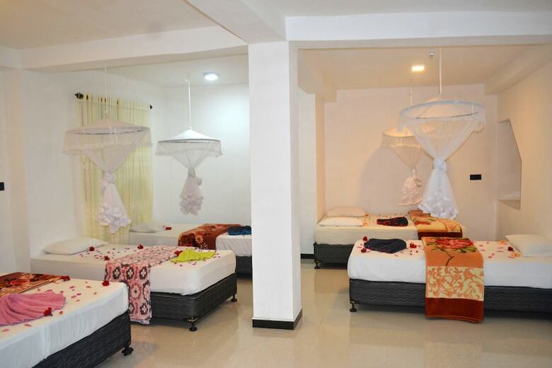Hotel Grand Adam's Peak