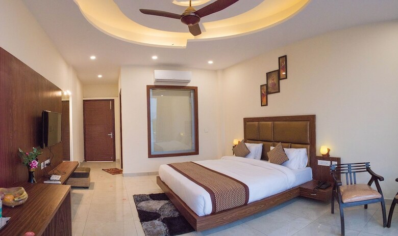 Hotel The Darien Resort