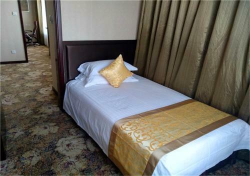 Zhongyi Pengao Hotel