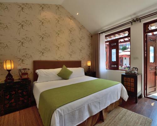 Jingshan Garden Hotel - Forbidden City