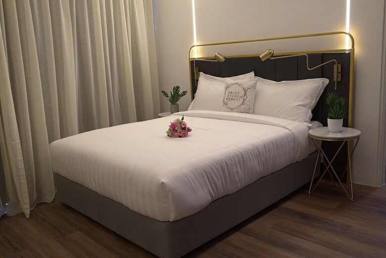 Aparthotel Regatta Suites