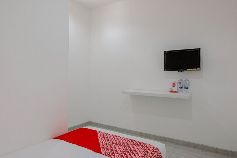 Hostal Oyo 1176 J3 Residence Syariah