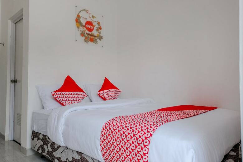 Hostal Oyo 1176 J3 Residence Syariah