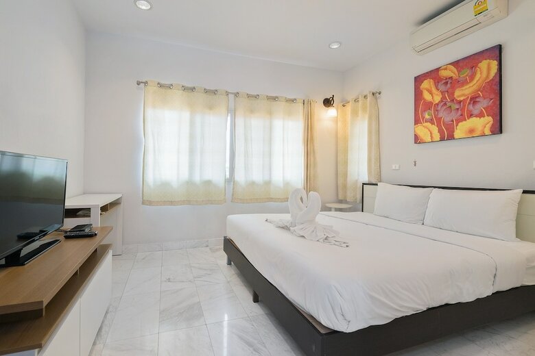 Lipa Bay Residence