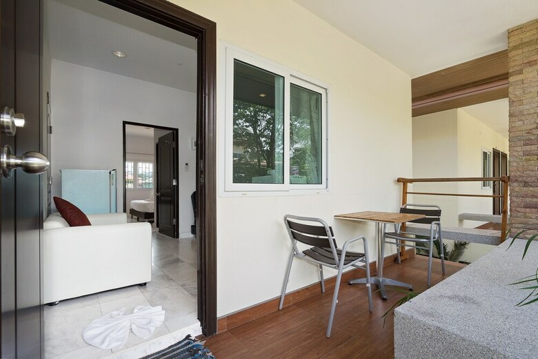 Lipa Bay Residence