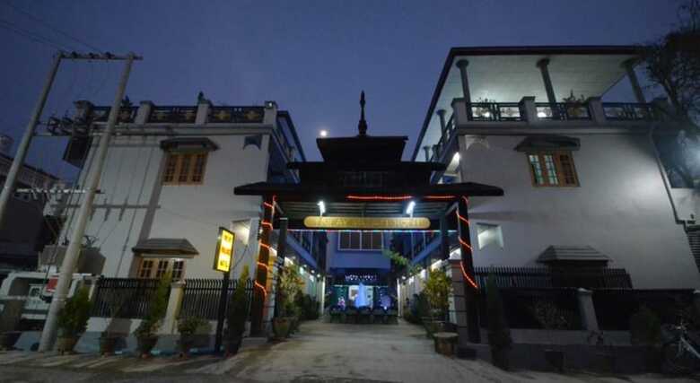 Inlay Palace Hotel