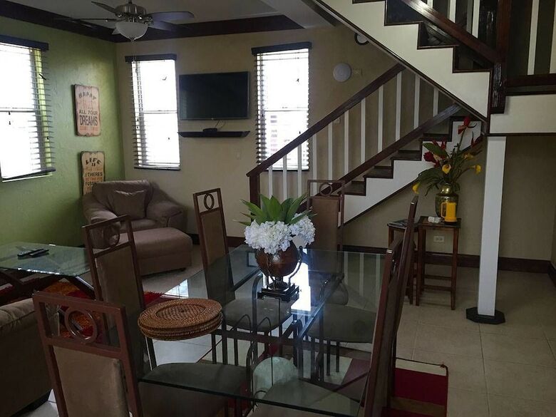 Apartamentos Brownstone Marlin Drive
