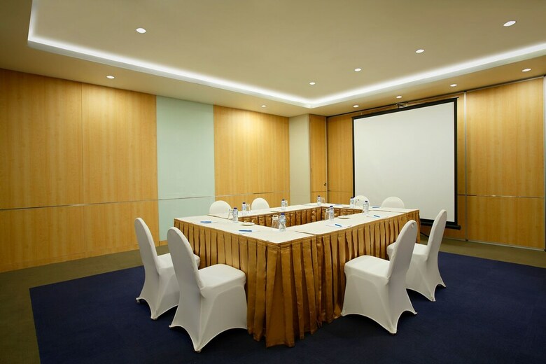 Batiqa Hotel & Apartments Karawang