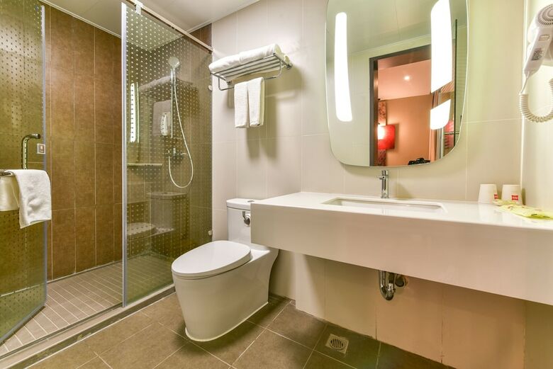 Ibis Guilin Railway Station Hotel